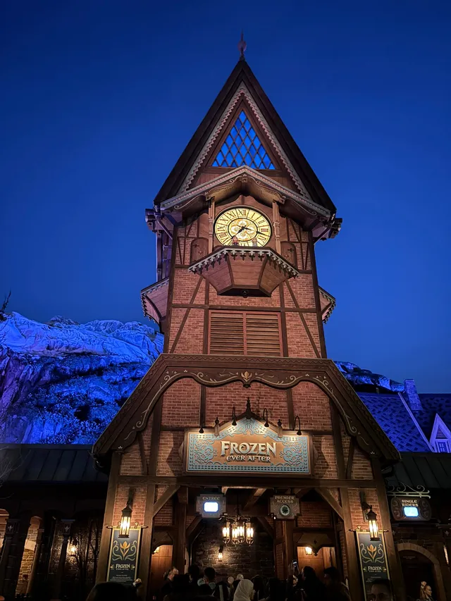 L'entrée du parc à thème du film Frozen